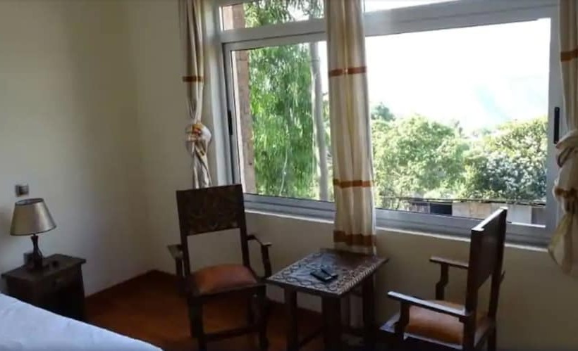 家庭间, Fikirandray Lodge