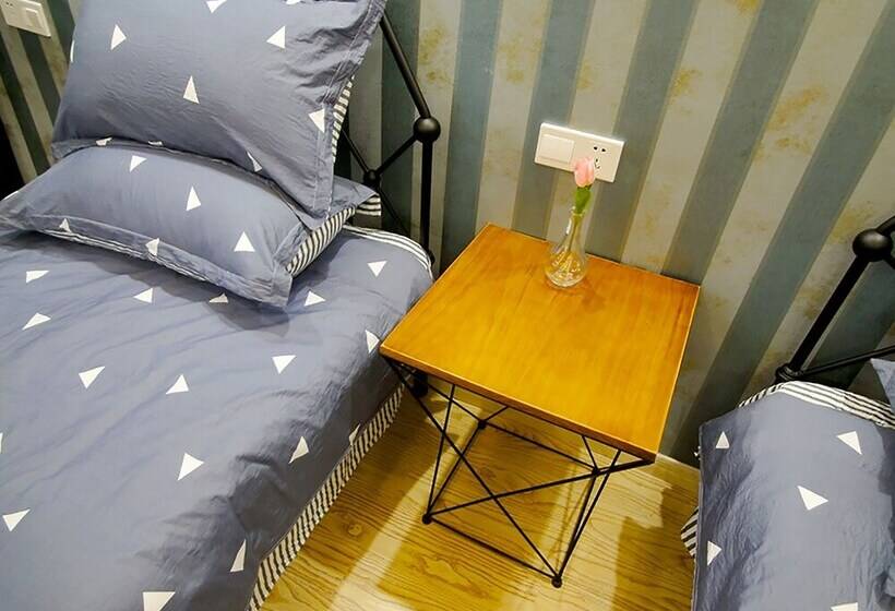 חדר אקונומי, Xiang Shan Lin Hai Homestay