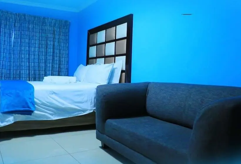 اتاق خانوادگی, Angel Guest House