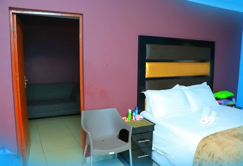 ファミリールーム, Angel Guest House