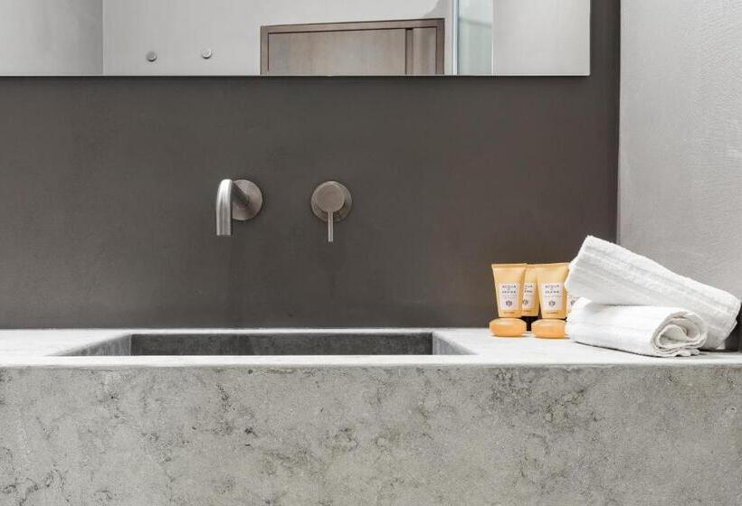 سوییت سوپریور, Elysium Suites Collection