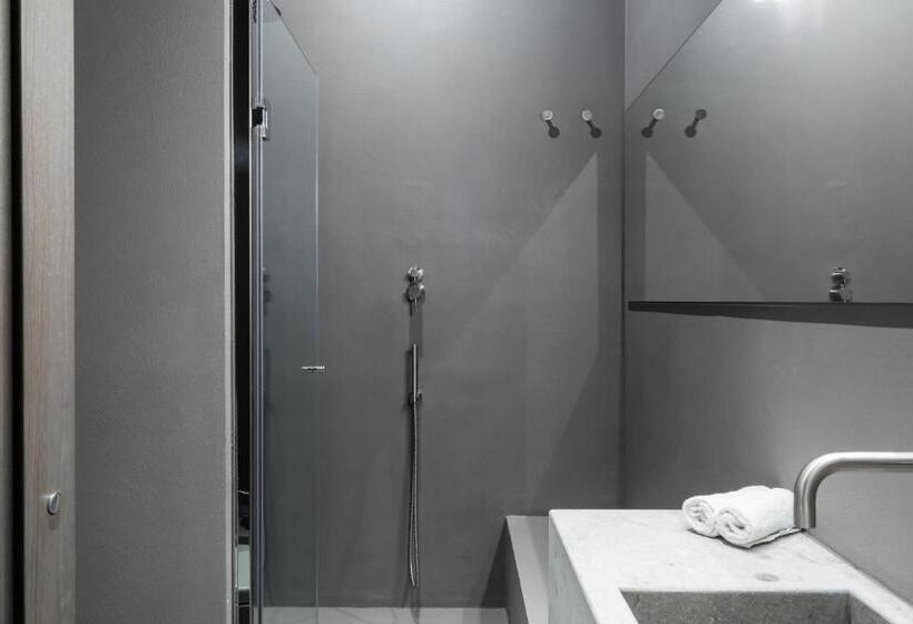 سوییت سوپریور, Elysium Suites Collection