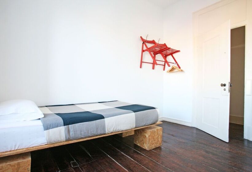 اتاق استاندارد یک تخته با سرویس بهداشتی مشترک, Friendly Hills Bairro Alto