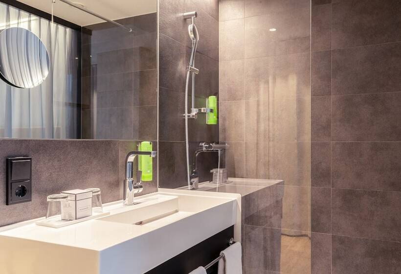 استودیوی استاندارد, Arte Hotel Salzburg