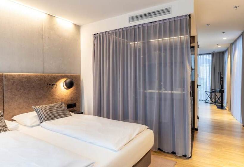 استودیوی استاندارد, Arte Hotel Salzburg