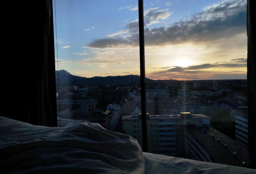 استودیوی استاندارد, Arte Hotel Salzburg