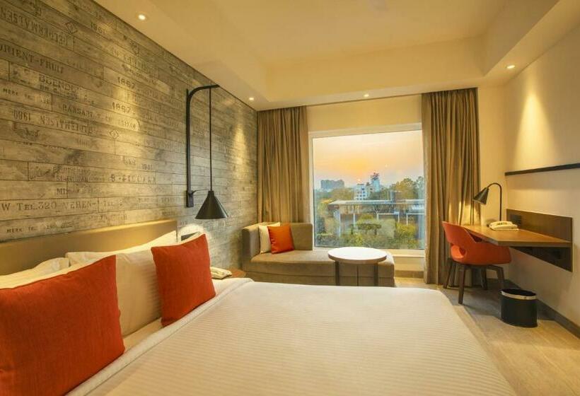 商务房间, Lemon Tree Premier City Center Pune