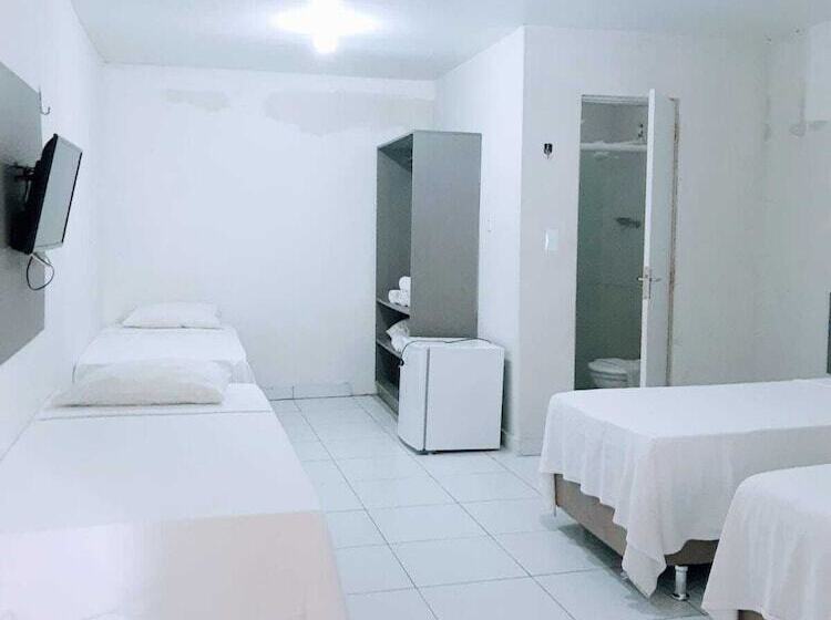 اتاق استاندارد چهار تخته, Pousada Tambau