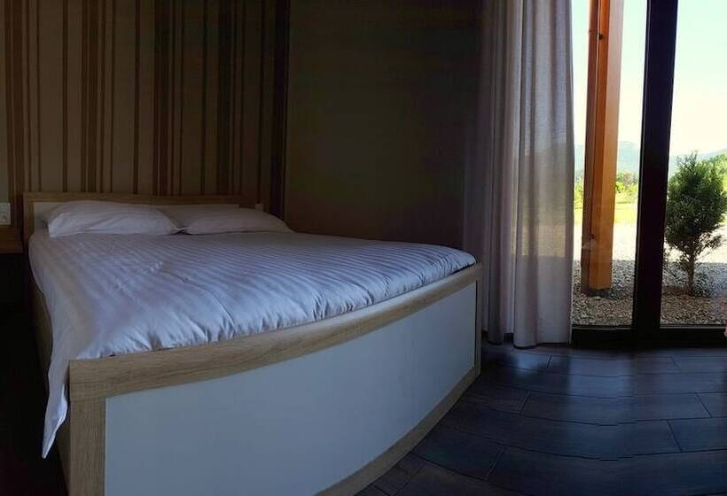 חדר סטנדרט לארבעה, B&b Dom Z Bali