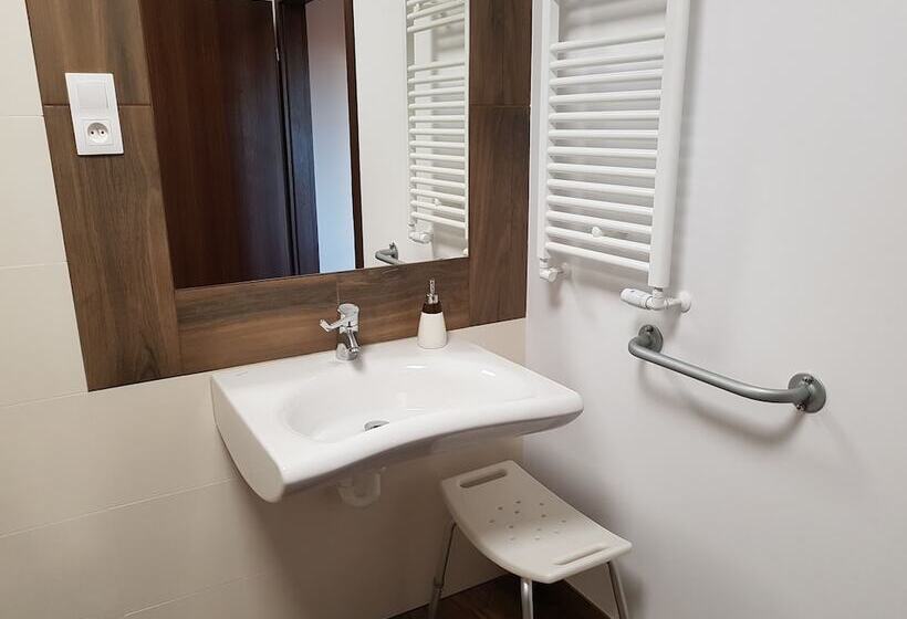 חדר סטנדרט לשלושה, B&b Dom Z Bali