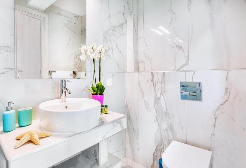 Апартаменты Deluxe 2 Спальни, Asterias Premium Holiday Apartments