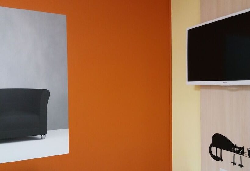 חדר סטנדרט, Art Inn