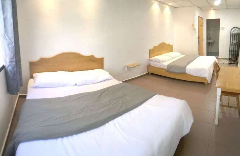 اتاق خانوادگی, Grand Star