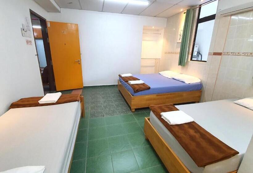 اتاق خانوادگی, Grand Star