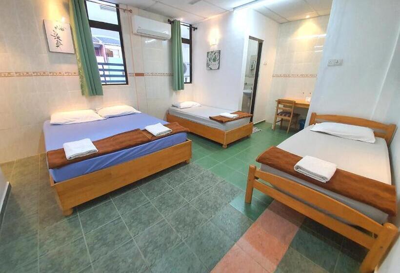 اتاق خانوادگی, Grand Star