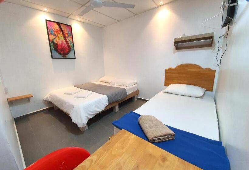 اتاق لوکس سه تخته, Grand Star