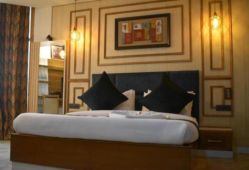 סוויטה אקזקיוטיב, Padmini Palace