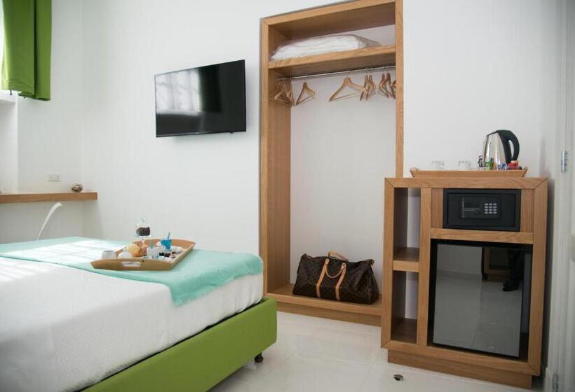 Номер Стандарт, Sorrento Stylish Rooms