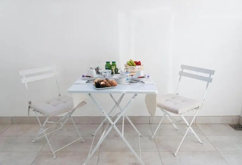 バルコニー付きデラックスルーム, Sorrento Stylish Rooms