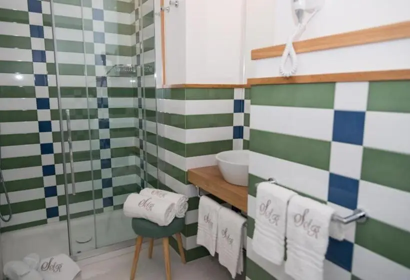 バルコニー付きデラックスルーム, Sorrento Stylish Rooms