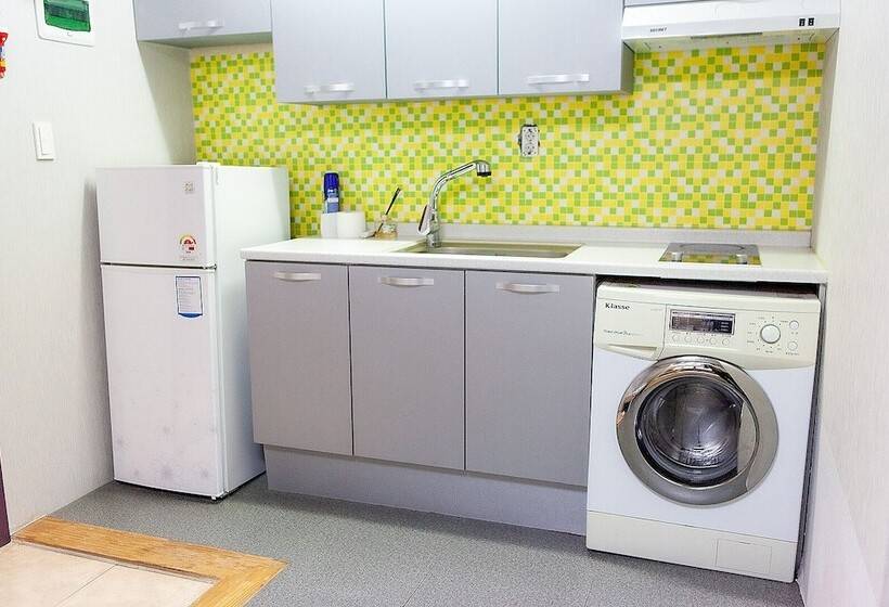 اتاق استاندارد چهار تخته, Mihojae Hostel Busan