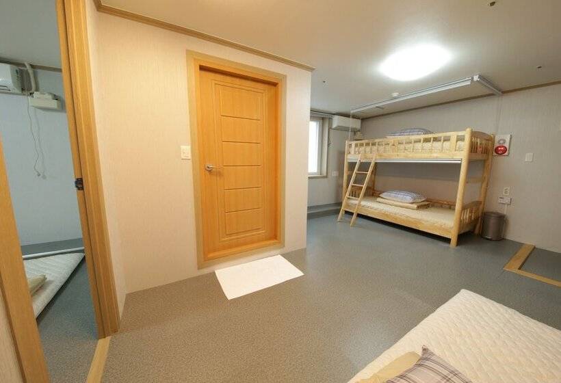 اتاق خانوادگی, Mihojae Hostel Busan