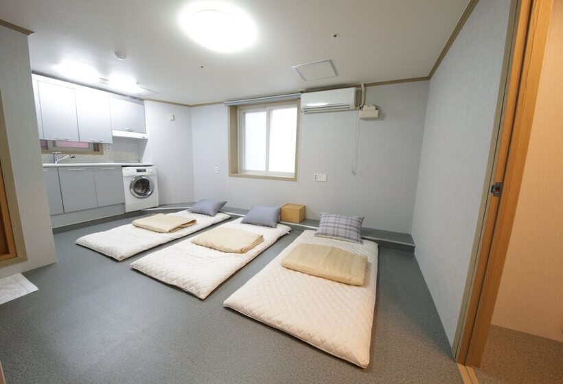 اتاق خانوادگی, Mihojae Hostel Busan