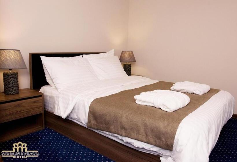 سوییت خانوادگی, Garden Palace