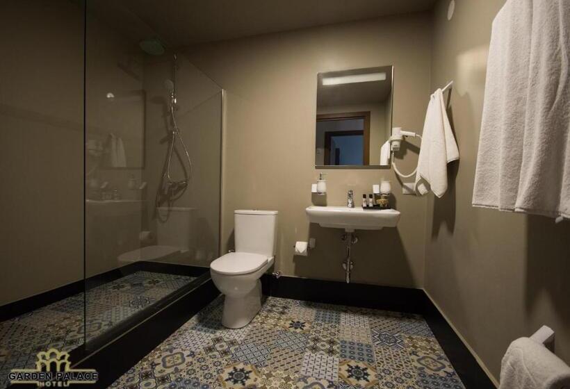 سوییت خانوادگی, Garden Palace