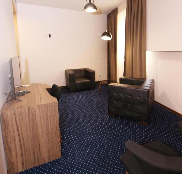 مجموعه ویستا شهر, Garden Palace