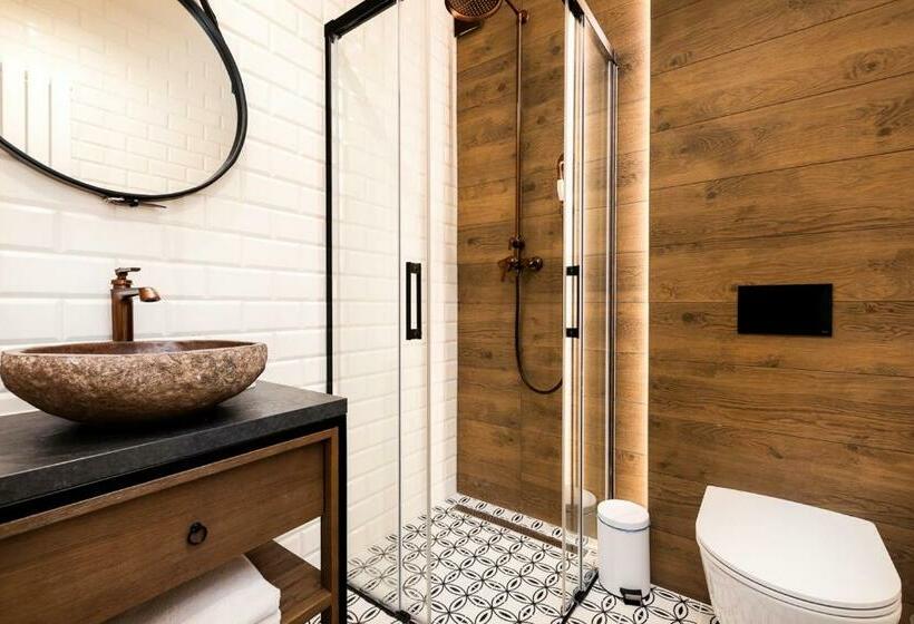 חדר סטנדרט, Gotyk House