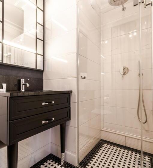 חדר דלוקס, Gotyk House