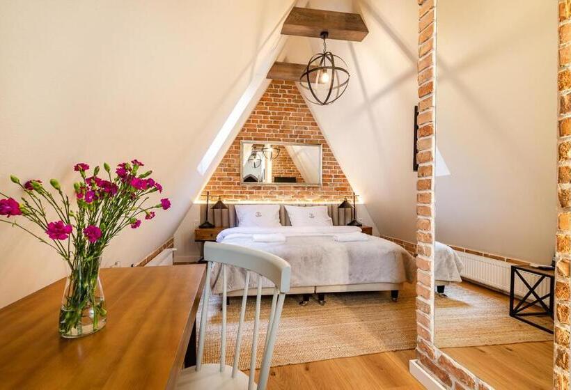 חדר סטנדרט, Gotyk House