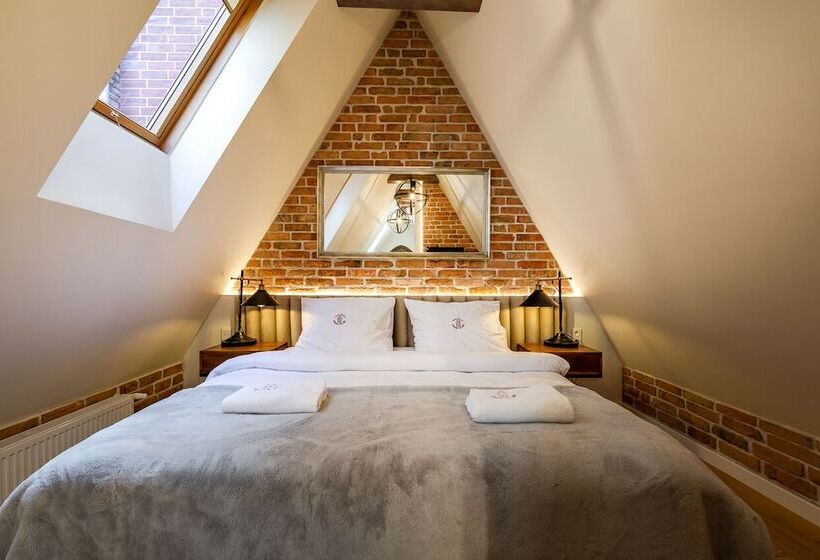 חדר סטנדרט, Gotyk House