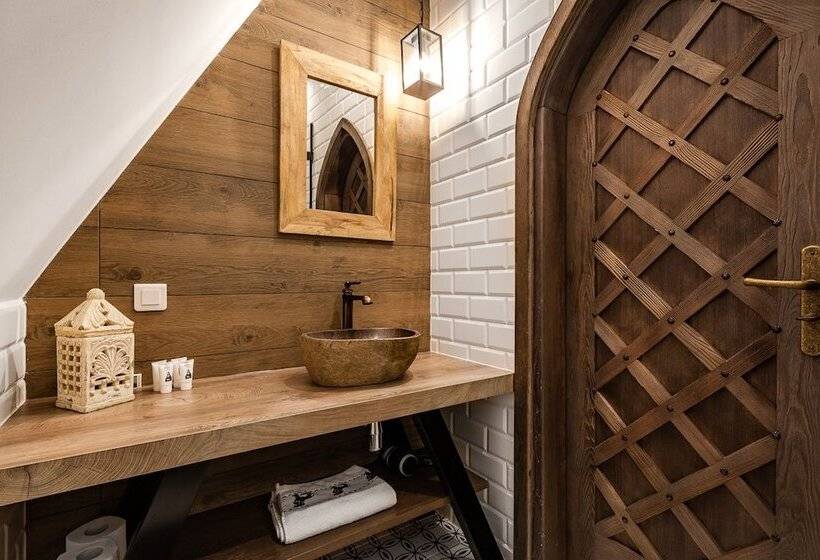 חדר סטנדרט, Gotyk House