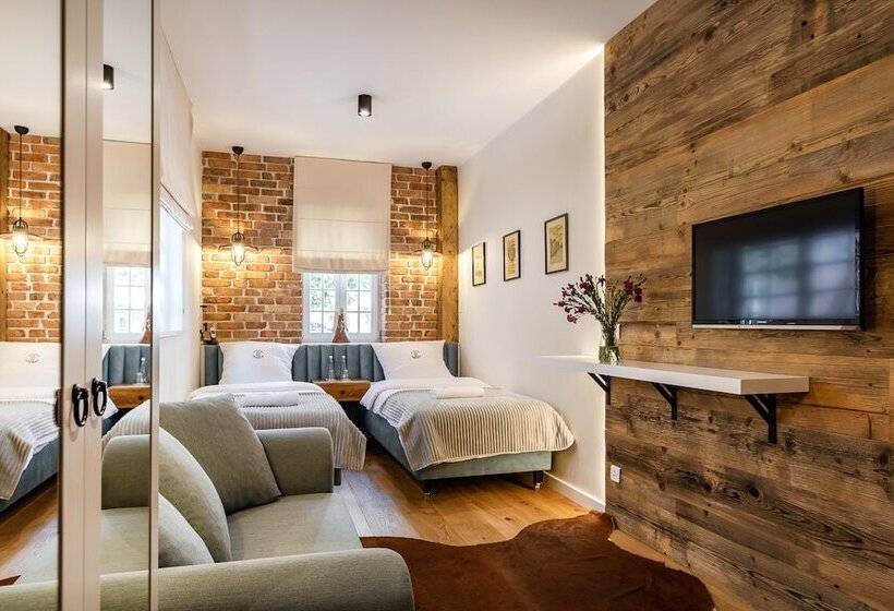 חדר סטנדרט, Gotyk House