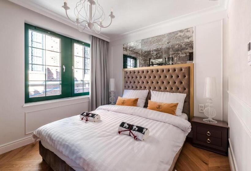 חדר סטנדרט, Gotyk House