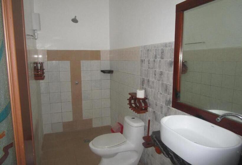 اتاق استاندارد با تخت بزرگ, Point 303 Resort