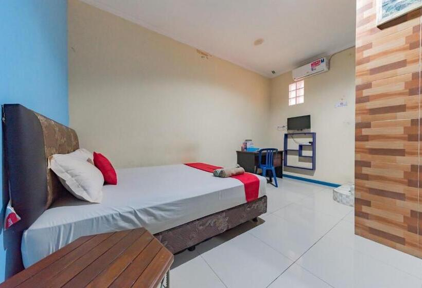 Номер Deluxe, Reddoorz Syariah @ Pangeran Suryanata Samarinda