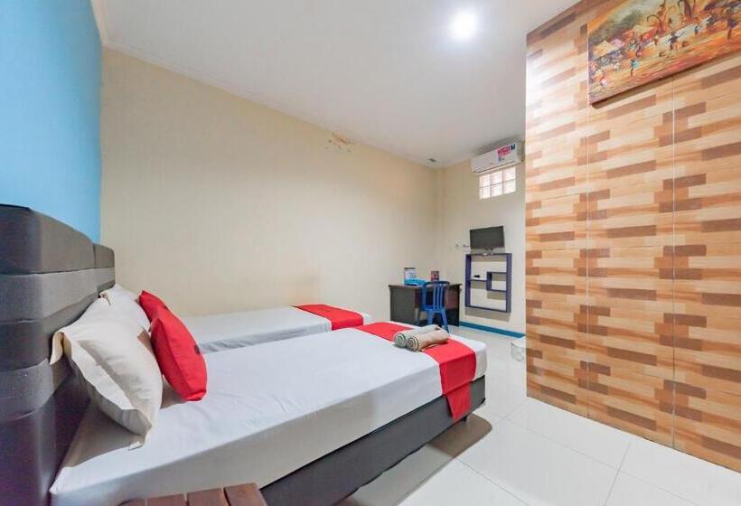 Номер Deluxe, Reddoorz Syariah @ Pangeran Suryanata Samarinda