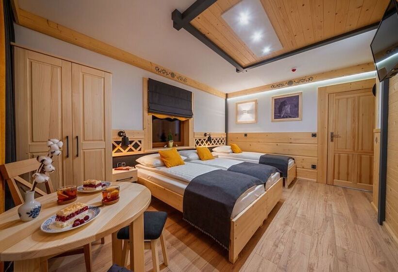 Quarto Triplo Deluxe, Willa U Gałów