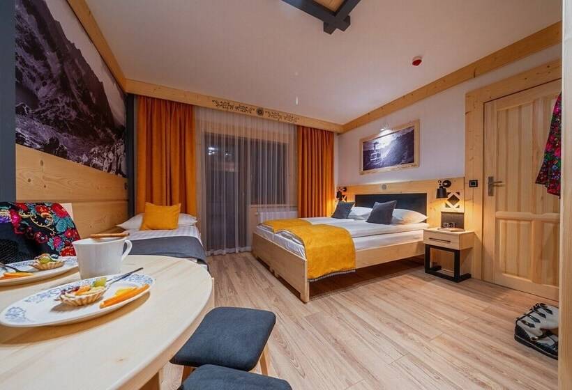 اتاق لوکس چهار تخته, Willa U Gałów