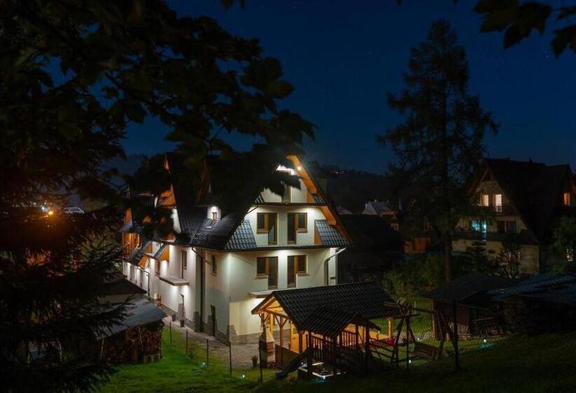 Quarto Estandar, Willa U Gałów