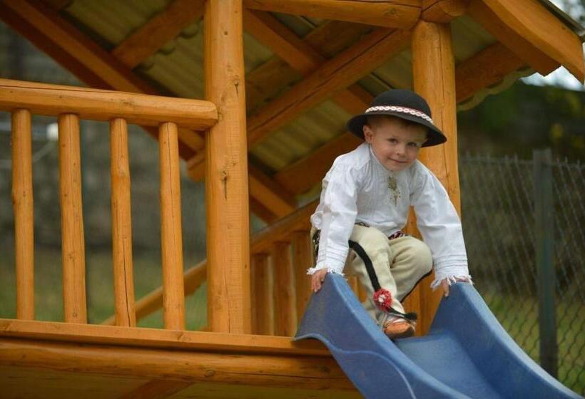 اتاق استاندارد سه نفره, Willa U Gałów