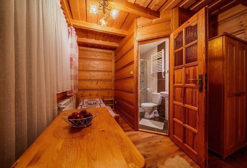 غرفة قياسية رباعية, Willa U Gałów