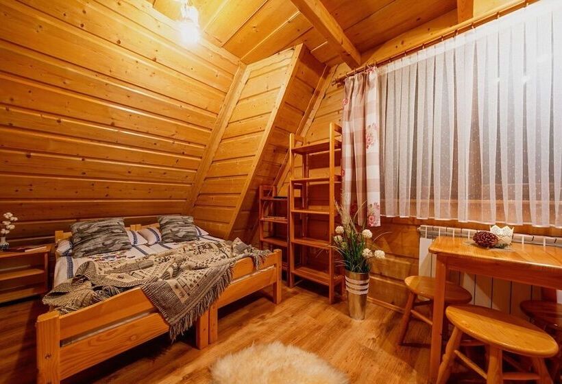 Quarto Estandar, Willa U Gałów