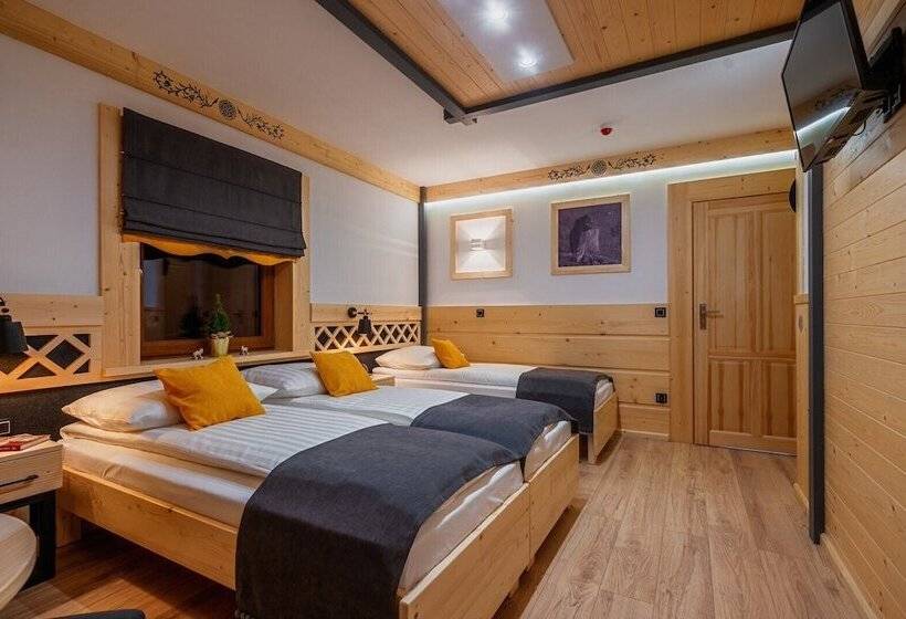 Quarto Triplo Deluxe, Willa U Gałów