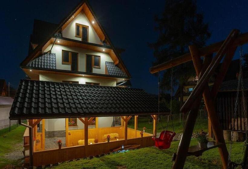 اتاق لوکس چهار تخته, Willa U Gałów