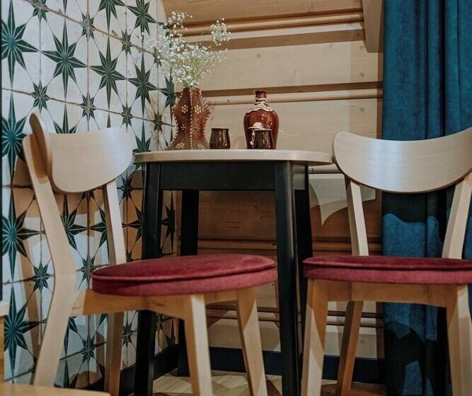 اتاق استاندارد چهار تخته, Willa U Gałów