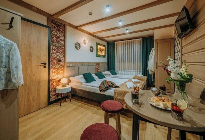 اتاق استاندارد چهار تخته, Willa U Gałów